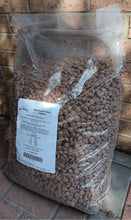 Load image into Gallery viewer, Goodfeast Dog Food - Price Includes Delivery (UK Mainland Only)