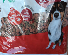 Load image into Gallery viewer, Webbox Worker Complete Beef Dog Food - Price Includes Delivery (UK Mainland Only)
